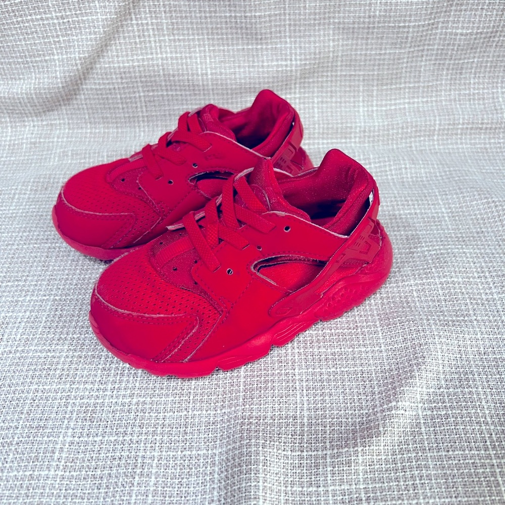 Nike toddler huraches